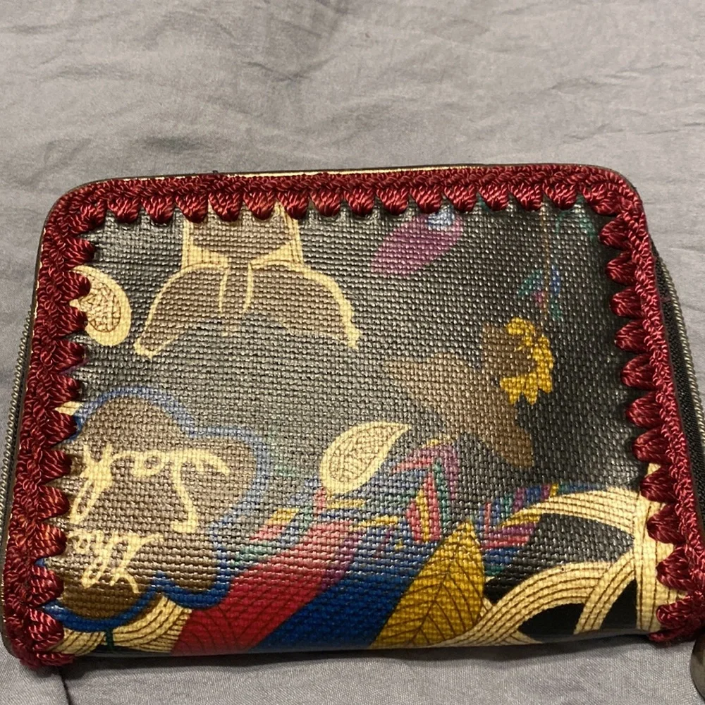 Sakroots Wallet Wristlet Multicolor Small Faux Leather Zipper Pocket Card holder